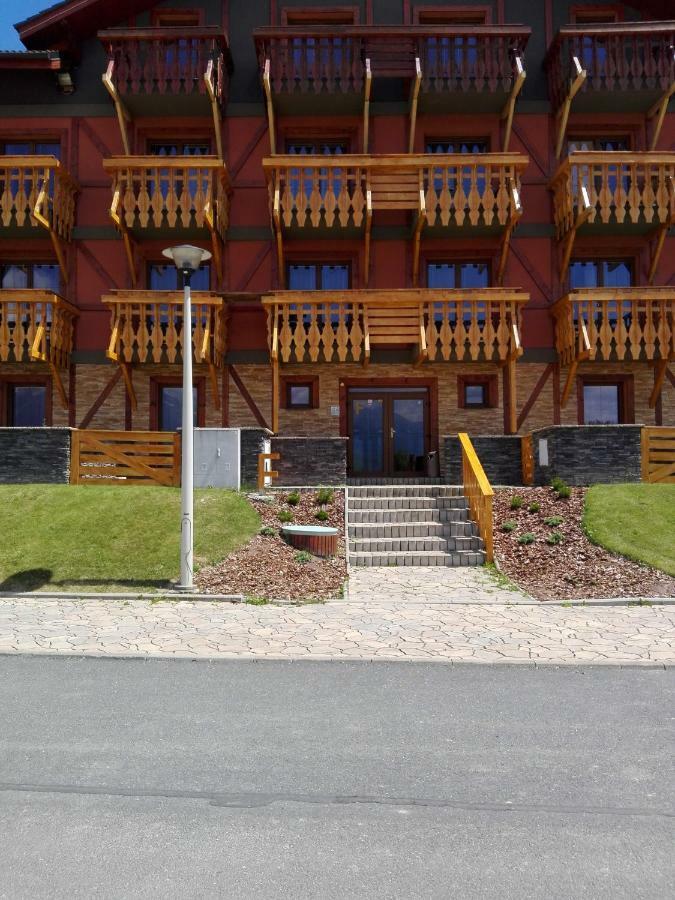 Apartman Fiona Vel'ka Lomnica Exterior foto