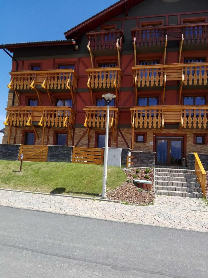 Apartman Fiona Vel'ka Lomnica Exterior foto